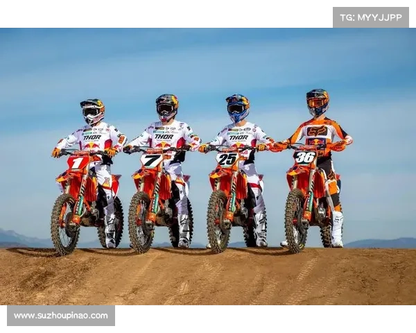 越野车比赛照片、越野赛事震撼图片集,捕捉赛车飞跃障碍瞬间与尘土飞扬的壮观场面